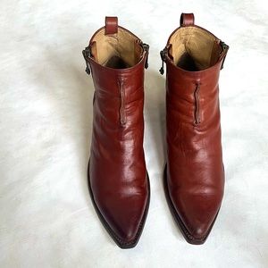 Frye Sacha Moto Ankle Bootie - genuine cognac leather 9.5